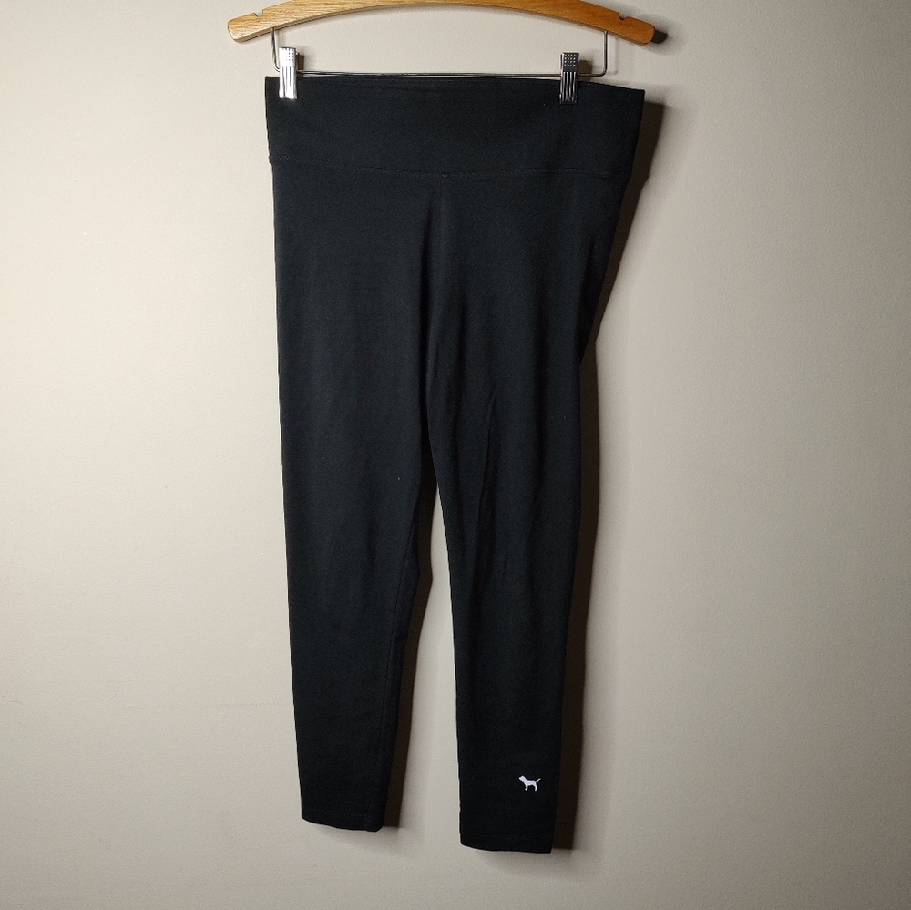 🎉 Victoria's Secret PINK black Yoga Pants size Medium
